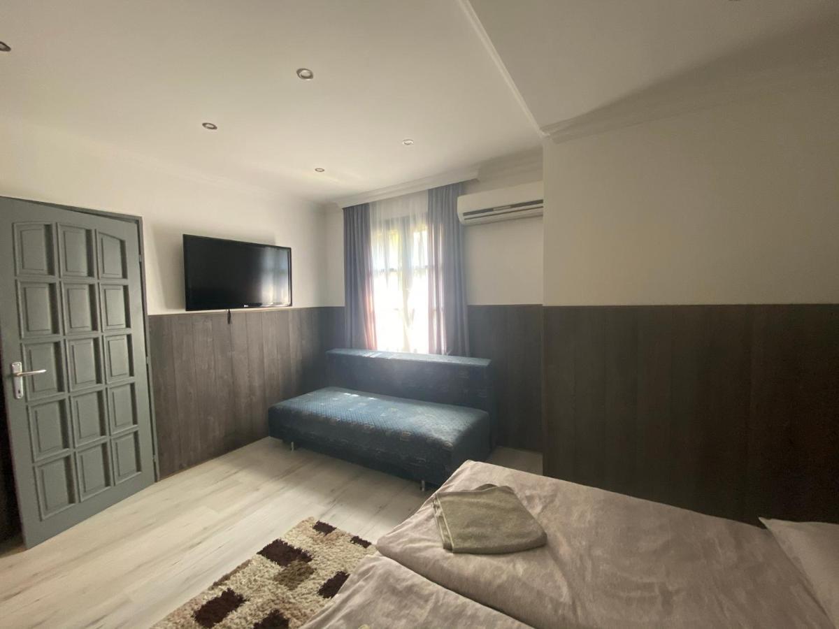 Holiday Apartmanhaz Балатонфюред Екстер'єр фото