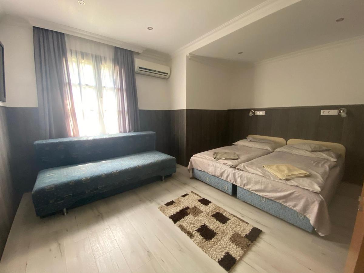 Holiday Apartmanhaz Балатонфюред Екстер'єр фото